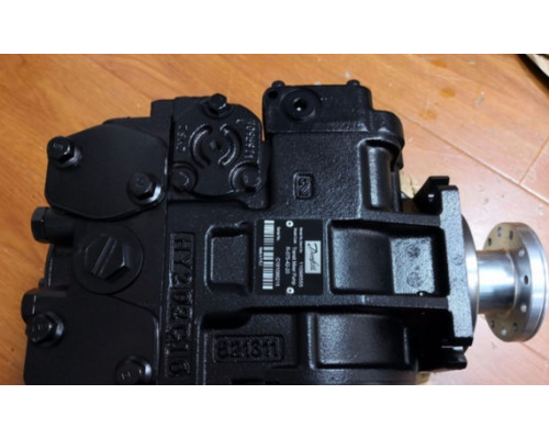 Насос Danfoss 11098555 R-075-42-20