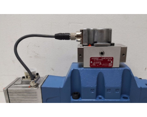 Клапан MOOG D662Z4336K P01JXMF6VSX2-A