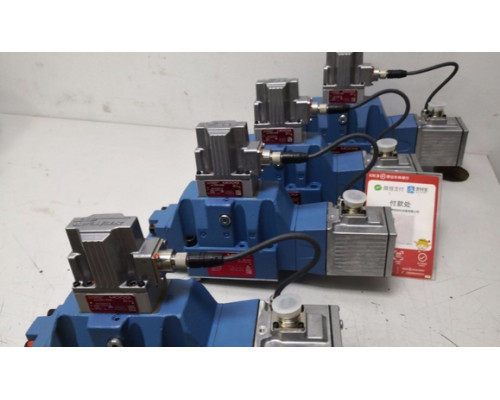 Клапан MOOG D664Z4306K P05JXNF6VSX2-A