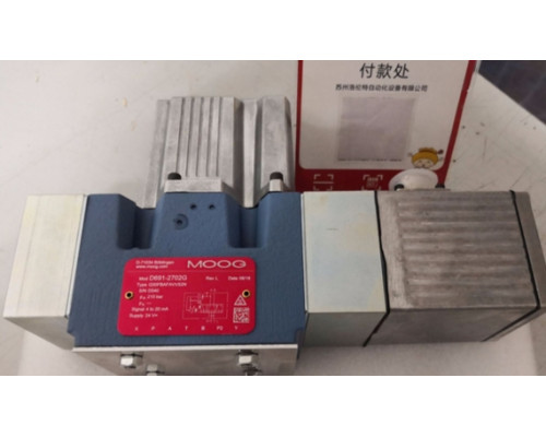 Клапан MOOG D691-2702G Q30FBAFAVVS2N