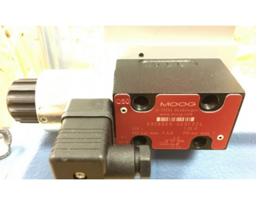 Клапан MOOG D665Z4718D P15FXHG4NSD2-O
