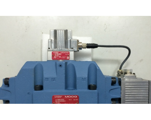 Клапан MOOG D664-4010 L05HXBD6NSM2-O
