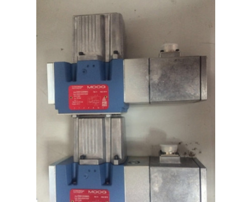 Клапан MOOG D691Z2086G Q80XUAAAVVS2N
