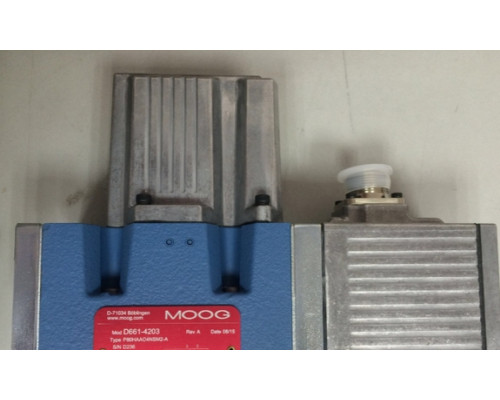 Клапан MOOG D661-4203 P80HAAO4NSM2-A