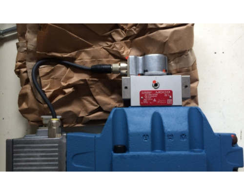 Клапан MOOG D662Z4341K P02JXMF6VSX2-A