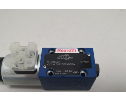 Гидравлический клапан Rexroth Bosch R900561274 4WE6D62/EG24N9K4