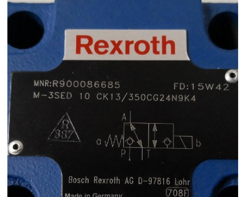 Гидравлический клапан Rexroth Bosch R900086685 M-3SED10CK13/350CG24N9K4
