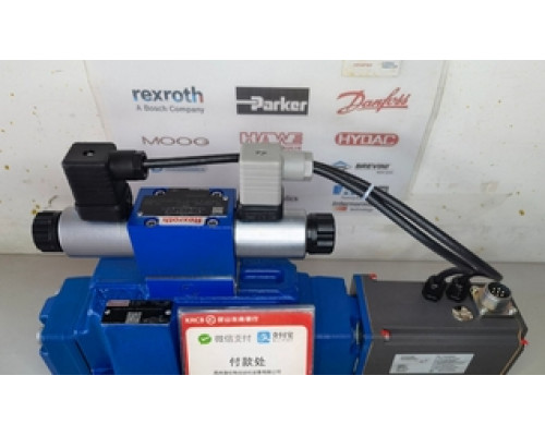 Клапан Rexroth Bosch R901198820 4WRKE 25 W8-350L-35/6EG24K31/F1D3V