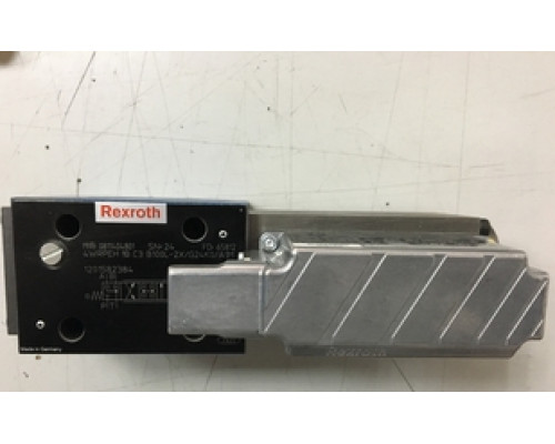 Клапан Rexroth Bosch 0811404801 4WRPEH10C3B100L-2X/G24K0/A1M